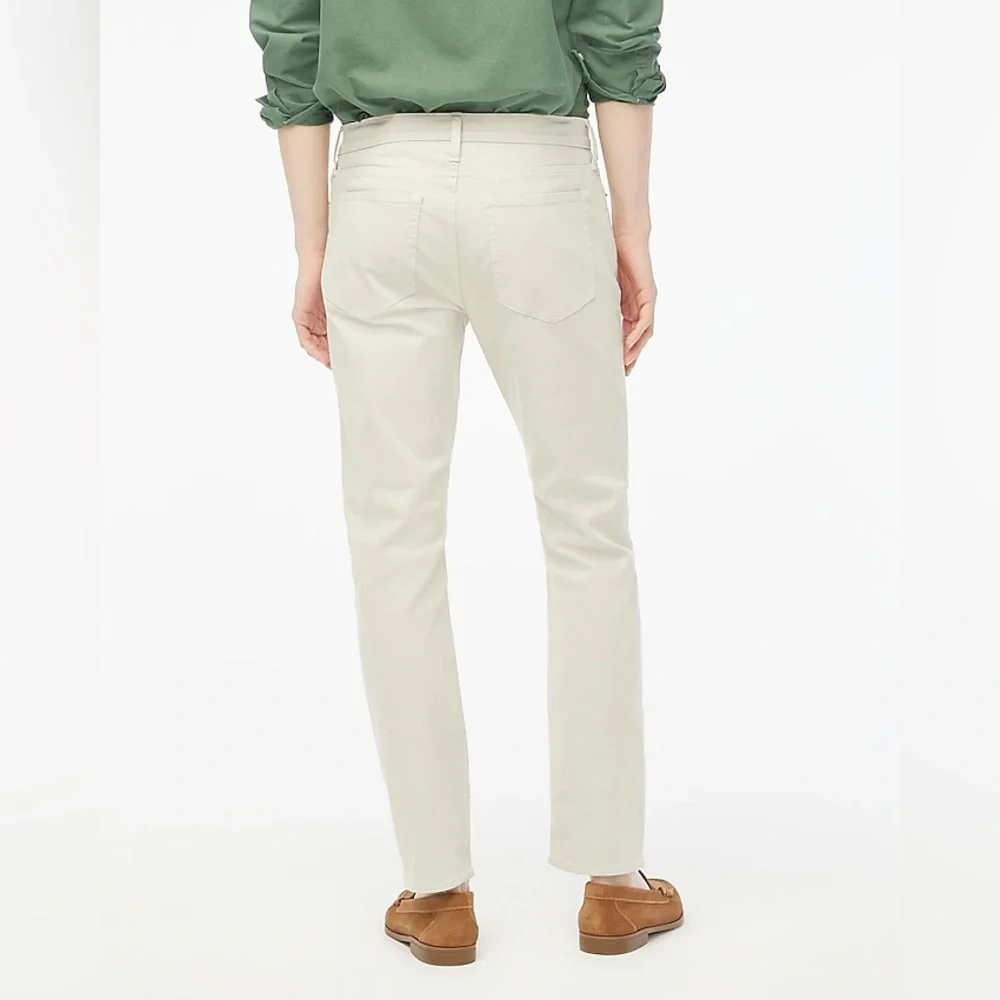 NWT J.Crew Factory Straight-fit garment-dyed five-pocket pant in Stone 35 x 30